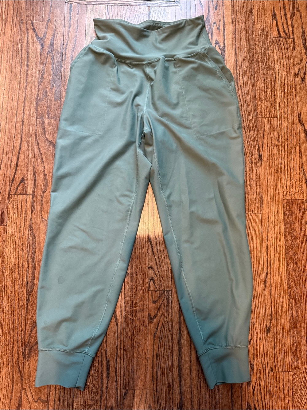 Old Navy Women's Sage Green Jogger Pants